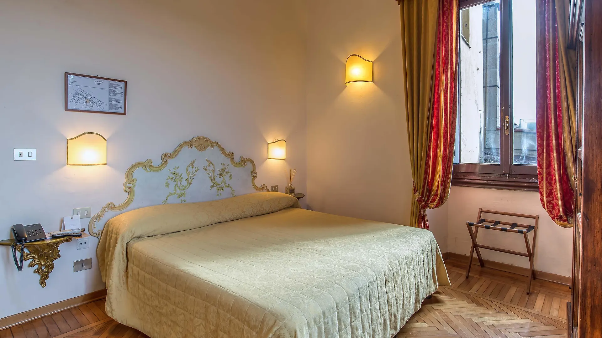 Hotel Paris Florence 3*,  Italy